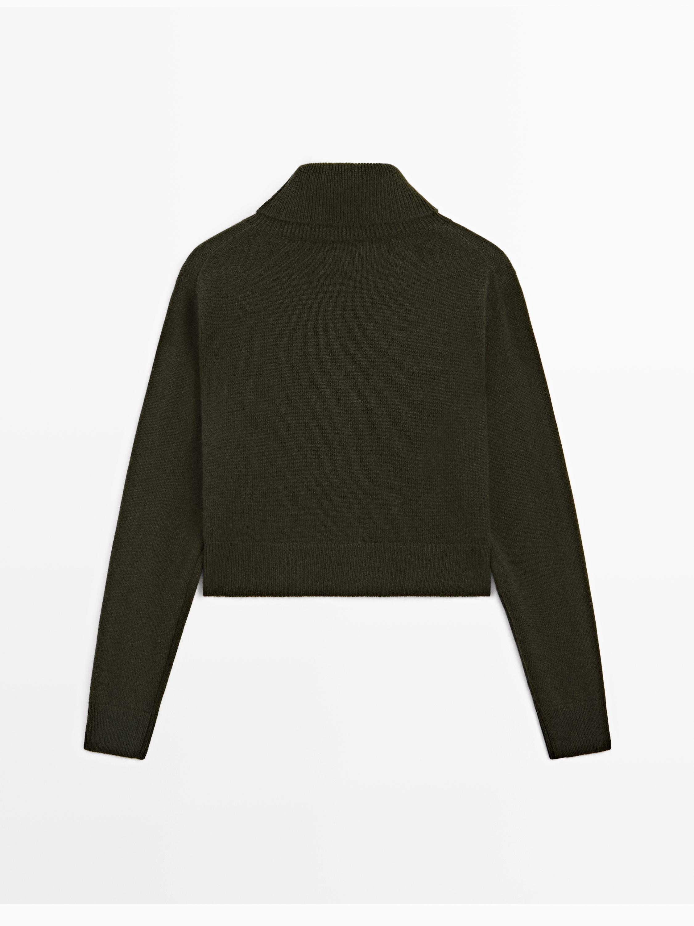 100% cashmere short knit sweater